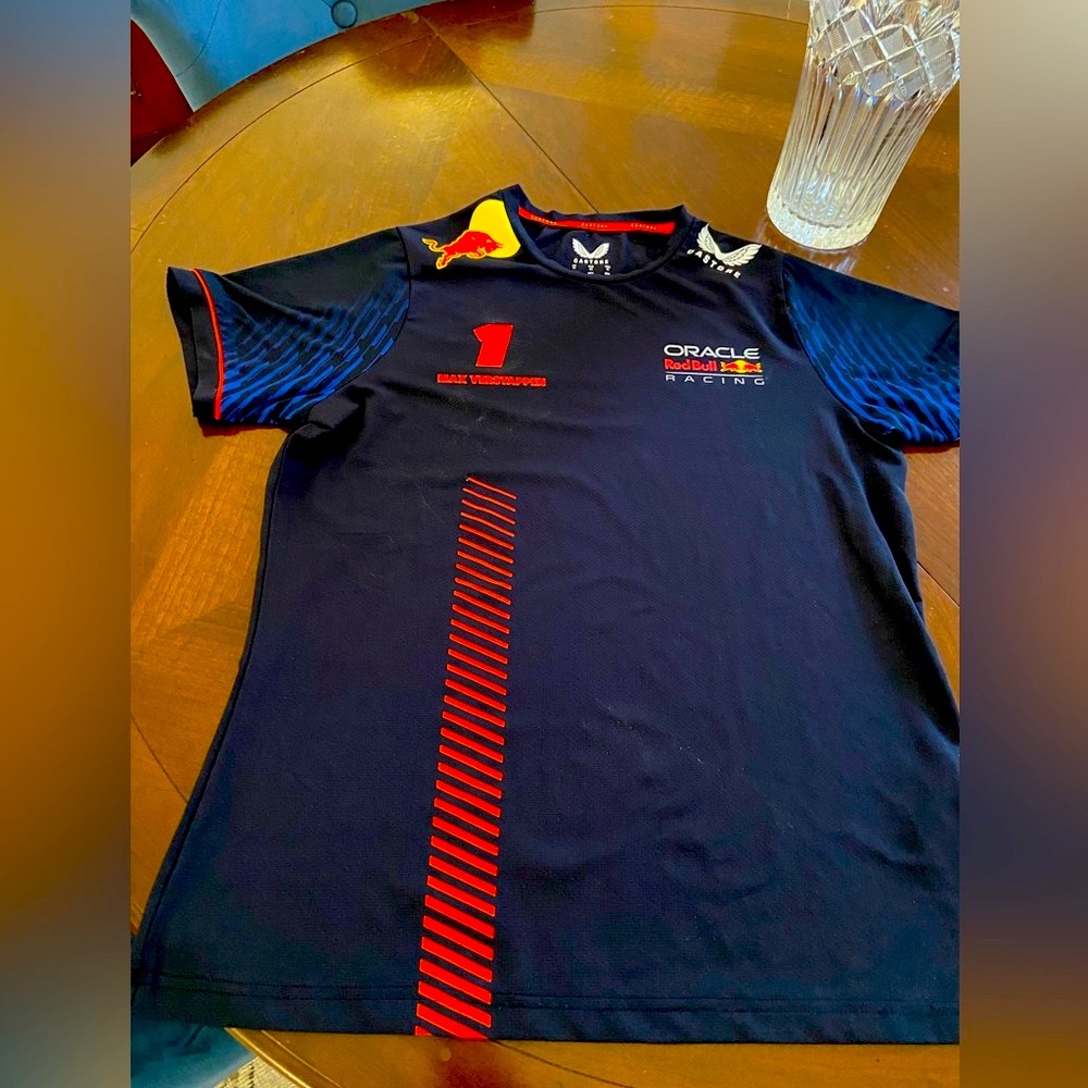 Red Bull Racing Formula 1 Official Team Wear Woman’s Shirt Excellent Condition